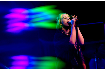 ビリー・アイリッシュの『007』主題歌が公開に 絶賛コメント相次ぐ 画像