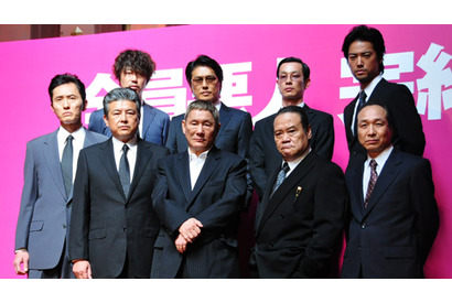 『アウトレイジ』続編で三浦vs西田　たけし演じる前作主人公は「実は生きていた」 画像