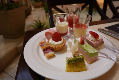 【ディズニー】まるでストロベリーミュージアム！極うまホテル飯を体験 画像