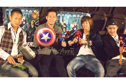 サッカーヨーロッパ組、ドイツの劇場貸しきりで『アベンジャーズ』に大興奮！ 画像