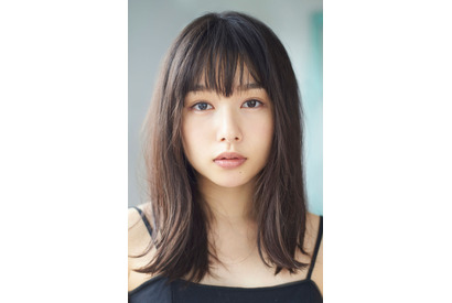 おうち時間の過ごし方は？俳優・桜井日奈子がおすすめする“笑顔になれる映画” 画像