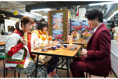 富田望生の“食べっぷり”とファッションに注目集まる！中村倫也主演「美食探偵 明智五郎」2話 画像