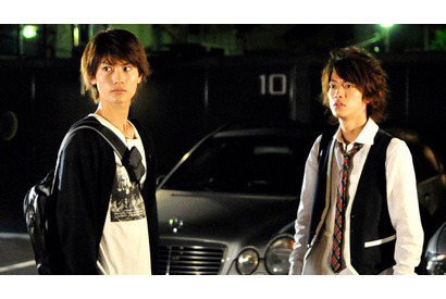 三浦春馬＆佐藤健共演「ブラッディ・マンデイ」Paraviで独占配信へ 画像