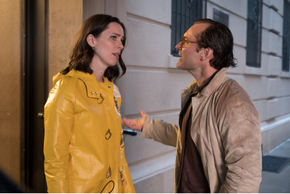 ジュード・ロウ登場シーン、妻の浮気現場に遭遇…『レイニーデイ・イン・ニューヨーク』 画像