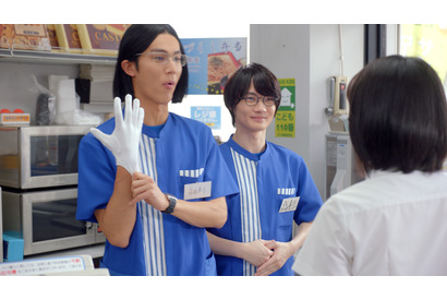 神木隆之介＆中川大志、コンビ二バイトで松本穂香を圧倒!?「高杉くん」新CM 画像