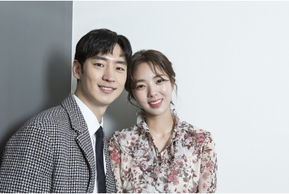 イ・ジェフン＆チェ・スビン、指ハートを送り合う!?「輝く星のターミナル」インタビュー 画像