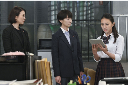 内藤剛志“捜査一課長”「必ずホシをあげる」、波瑠との共演に視聴者沸く…「未解決の女」4話 画像