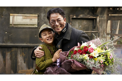 水谷豊、焼け野原の中で役者魂を見せつける！　『少年H』韓国ロケ敢行 画像