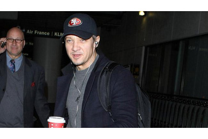 ジェレミー・レナー、クリスチャン・ベイルの代役でFBIエージェントに挑戦!? 画像