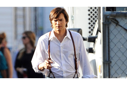 ミラ・クニスとアシュトン・カッチャー同居のうわさにデミ・ムーアが傷心 画像