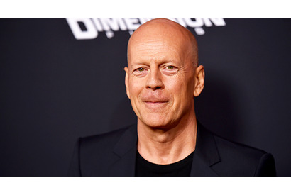 ブルース・ウィリス、『ダイ・ハード』のカーバッテリーCMでマクレーン役再演 画像