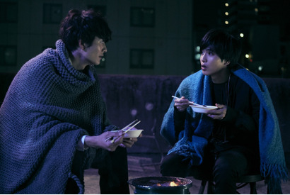 岡田将生＆志尊淳“心霊探偵バディ”誕生の瞬間『さんかく窓の外側は夜』メイキング映像 画像