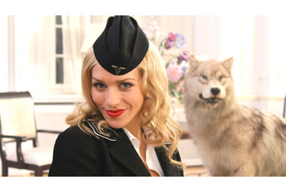 「演じるときは動物をイメージする」『アイアン・スカイ』ユリア・ディーツの美の秘訣 画像