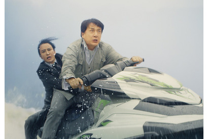 ジャッキー・チェン、歴代アクションシーン公開！ 『プロジェクトA』『ポリス・ストーリー』…懐かしの作品集結 画像