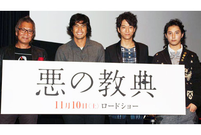 伊藤英明、『悪の教典』トークショーで、ビール片手に自由奔放な姿をファンに披露！ 画像