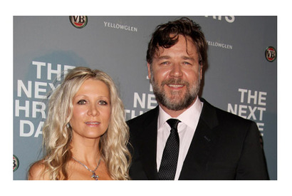 ラッセル・クロウ、離婚後初めてファンのメッセージにツイッターで返答 画像