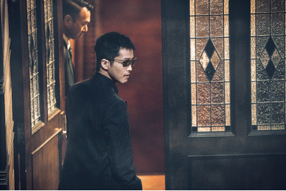 松坂桃李の“日岡”、優等生刑事が覚醒『孤狼の血 LEVEL2』キャラクター動画 画像