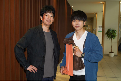 増田貴久「ボイスII」現場で誕生日サプライズ！ 唐沢寿明も「すごく頑張っている」 画像