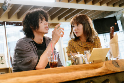 山崎賢人×松岡茉優『劇場』テレビ初放送決定、又吉直樹原作の映画特集も登場 画像