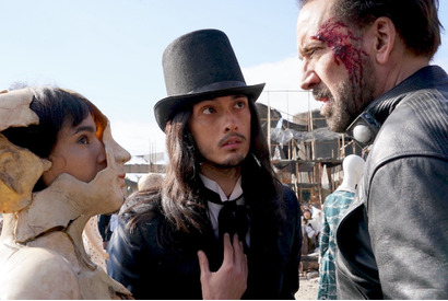 ニコラス・ケイジ×栗原類の共演シーンも！『プリズナーズ・オブ・ゴーストランド』場面写真 画像