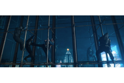 シャン・チーvs.師匠！ 一進一退の直接対決シーン初公開 画像