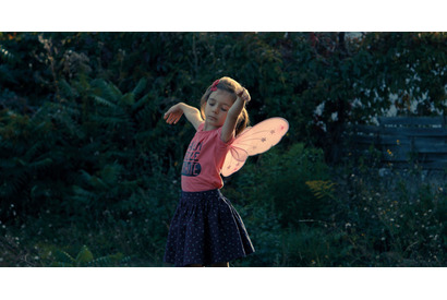 【ご招待】幼少期の“性別の揺らぎ”を捉えたドキュメンタリー『リトル・ガール』シネマカフェオンライン試写会に40名様 画像