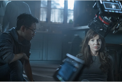 “ジャンル・ブレンダー”な恐怖写し出す『マリグナント 狂暴な悪夢』新場面写真＆メイキング写真 画像