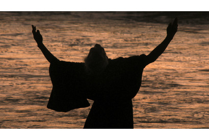 田中泯の踊りと旅に出る、1月28日公開『名付けようのない踊り』予告到着 画像