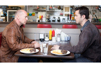 ジョセフ・G＝レヴィット、『LOOPER／ルーパー』でB・ウィリスとの銃撃戦に大興奮？ 画像