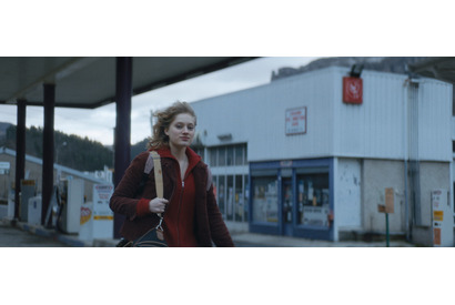 犬たちだけが事件の真相を知っていた！5人の男女がある事件に繋がっていく『悪なき殺人』予告編 画像