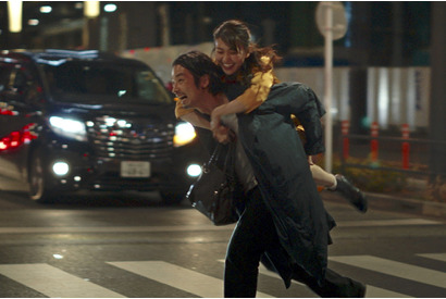 森山未來、大島優子を“おんぶ”する夜のデートのメイキング映像『ボクたちはみんな大人になれなかった』 画像