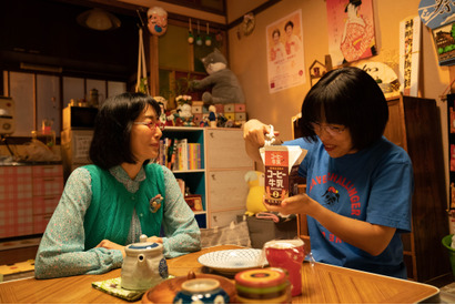 悪夢に悩まされる安藤玉恵“ミホ”の独特な解決策とは？「阿佐ヶ谷姉妹ののほほんふたり暮らし」第2回放送 画像