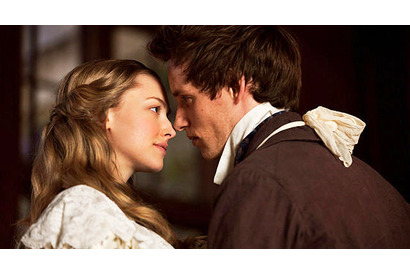アマンダ＆エディの“恋する瞬間”に胸キュン！『レ・ミゼラブル』劇中映像を独占公開 画像
