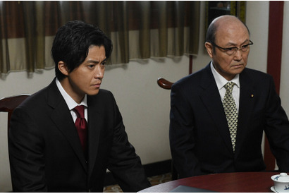 石橋蓮司“里城”、国民の命運を賭ける姿に「胸熱展開」の声、東山総理との抱擁シーンにも感動の声溢れる…「日本沈没」8話 画像