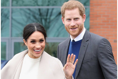 ヘンリー王子＆メーガン妃が家族写真でリリちゃんをお披露目 アーチーくんのかわいさにも注目集まる 画像