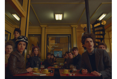 『フレンチ・ディスパッチ』は“観る雑誌”!? ウェス・アンダーソンの遊び心とフランス愛たっぷり 画像