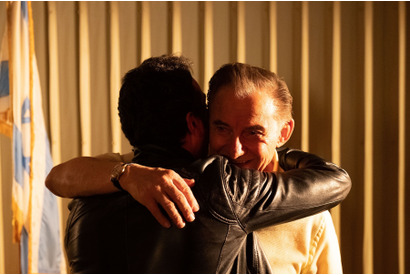 『ギャング・オブ・アメリカ』キャスト＆スタッフのリラックスしたオフショットも！メイキング写真到着 画像