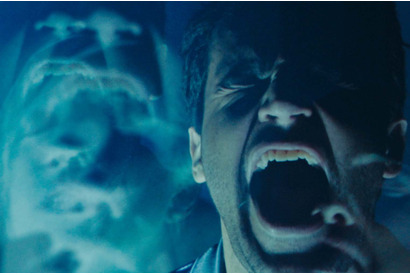 誰が真の“所有者”なのか？衝撃シーンの連続『ポゼッサー』狂気に満ちた本予告 画像