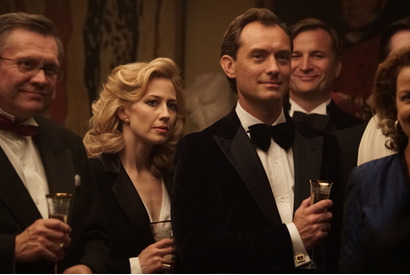 夫の本性が徐々に露わに…ジュード・ロウ主演『不都合な理想の夫婦』予告編＆場面写真 画像