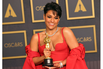 アリアナ・デボーズ、バイセクシャルのラティーナの視線で描く『ベスト・フレンズ・ウェディング』風映画に主演＆製作総指揮 画像