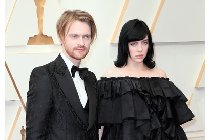 ビリー・アイリッシュ、Disney+の「ザ・シンプソンズ」の短編に出演 兄フィニアスも 画像