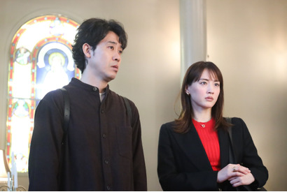 “柴田勝家”を演じる入野自由が話題に…大泉洋“篠田”の秘密に驚きの反応も「元彼の遺言状」6話 画像