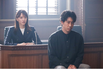 綾瀬はるか＆大泉洋の裁判シーンが話題、生田斗真“富治”が元彼・栄治と「入れ替わってる」説も…「元彼の遺言状」第10話 画像