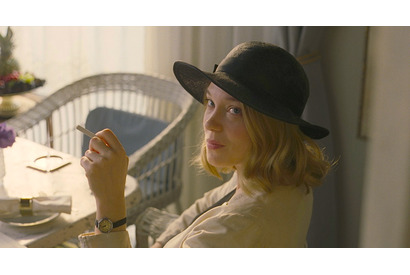 レア・セドゥ、謎めいた瞳で見つめる…『ストーリー・オブ・マイ・ワイフ』予告編 画像