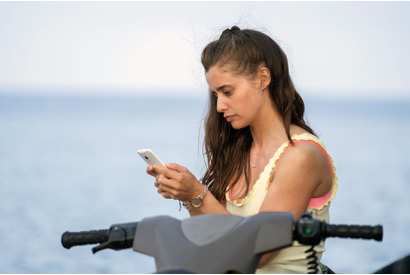 絶体絶命の海上漂流中に訪れた恋人たちの修羅場…『海上48hours』本編映像 画像