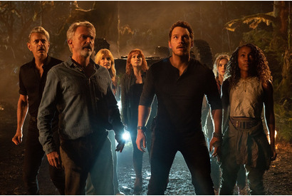 『ジュラシック』新旧キャストの前にギガノトサウルス登場！『ジュラシック・ワールド』最新作本編映像 画像
