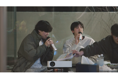 パク・ソジュン＆BTS Vら出演「IN THE SOOP」第3話場面写真が解禁　旅の夜、不意に涙を見せたのは… 画像