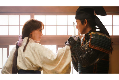 木村拓哉×綾瀬はるかが対峙　愛すか、殺すか…『THE LEGEND & BUTTERFLY』新場面写真 画像