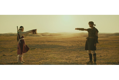 佐藤信介監督＆原作者・原泰久が『キングダム2』を語る「本当に信ぽい」「羌瘣がリアルにいたとしたらきっとこんな感じ」 画像