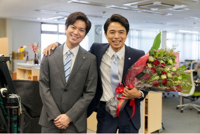 井ノ原快彦主演「シャイロックの子供たち」特報映像公開！クランクアップ写真も到着 画像